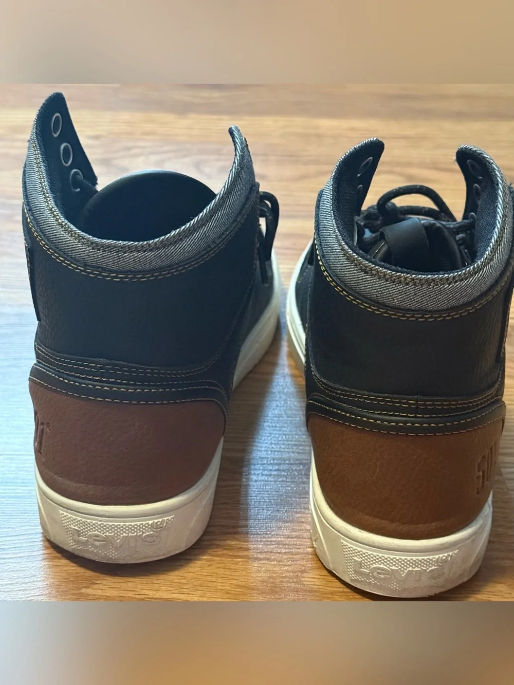 Levi’s men’s high tops